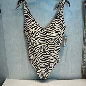 NEW Social Standard Sanctuary Tie Knot Strap One-Piece Swimsuit Sz Large Zebra P